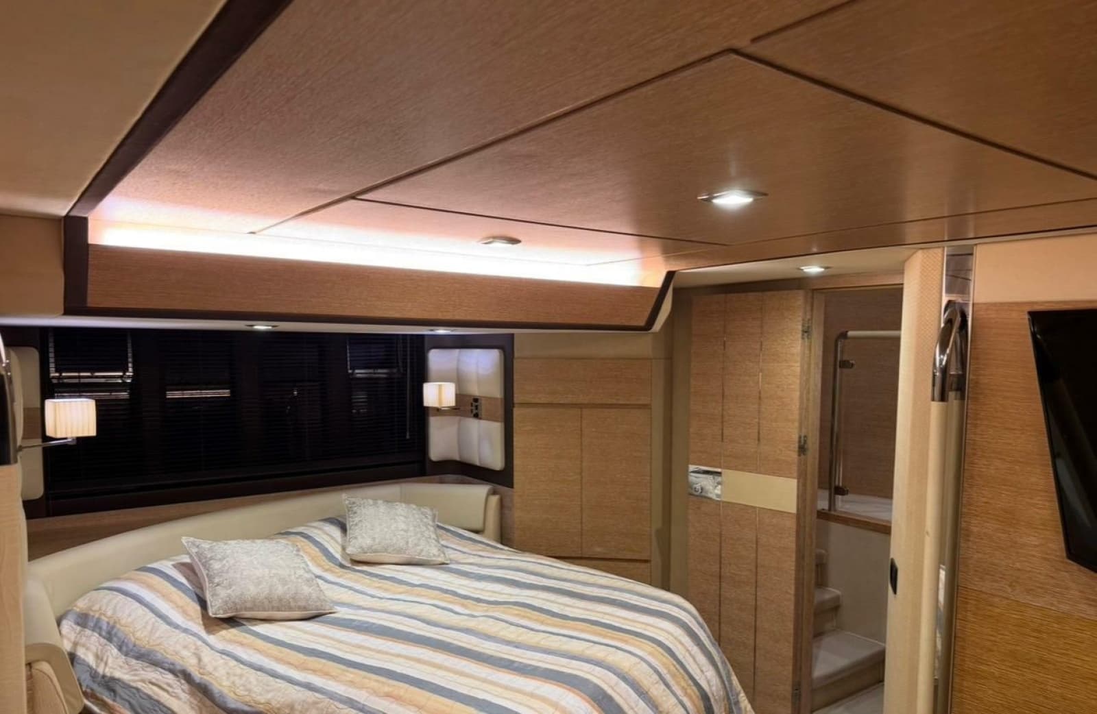 2014 Azimut 64