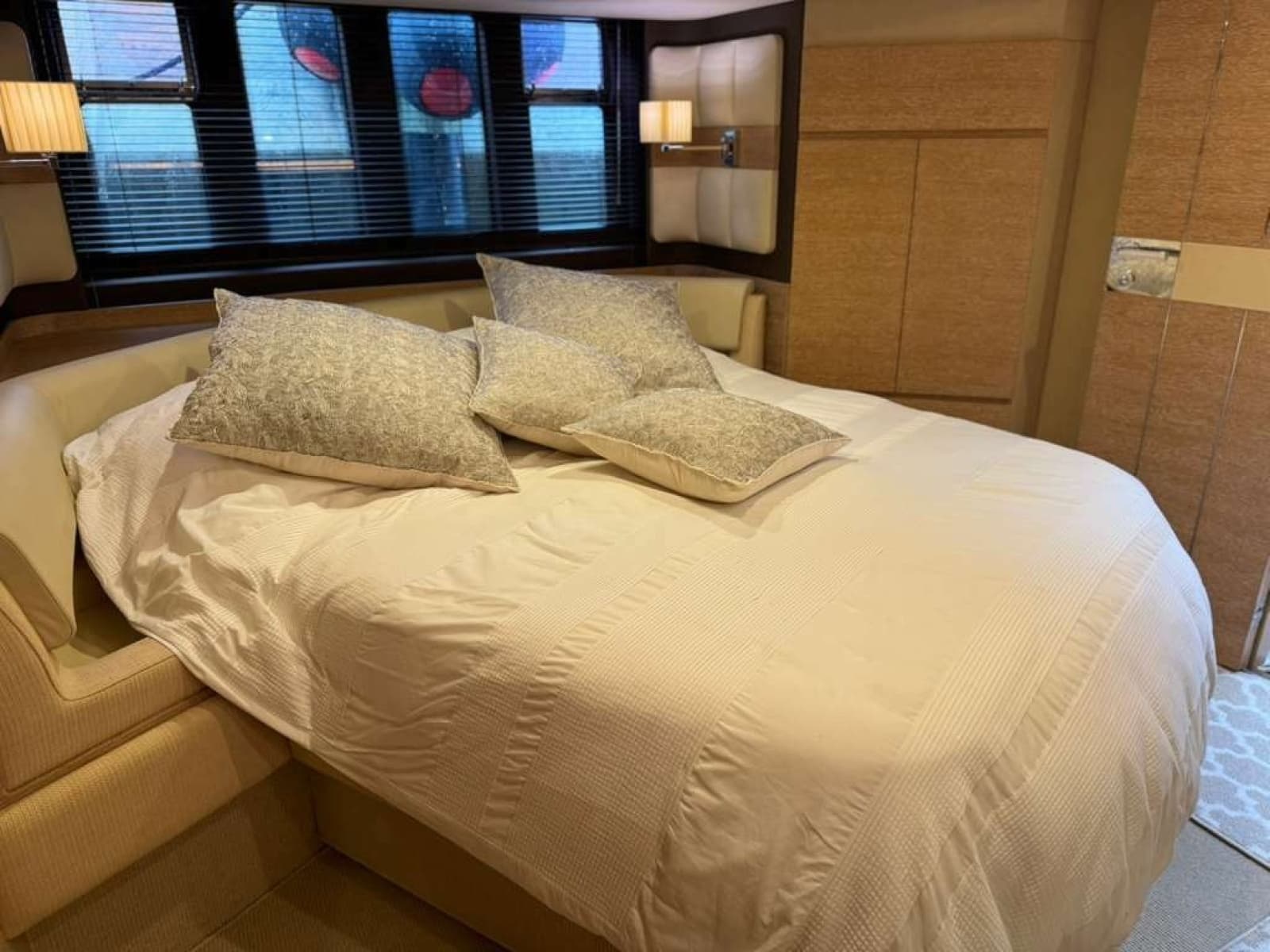 2014 Azimut 64
