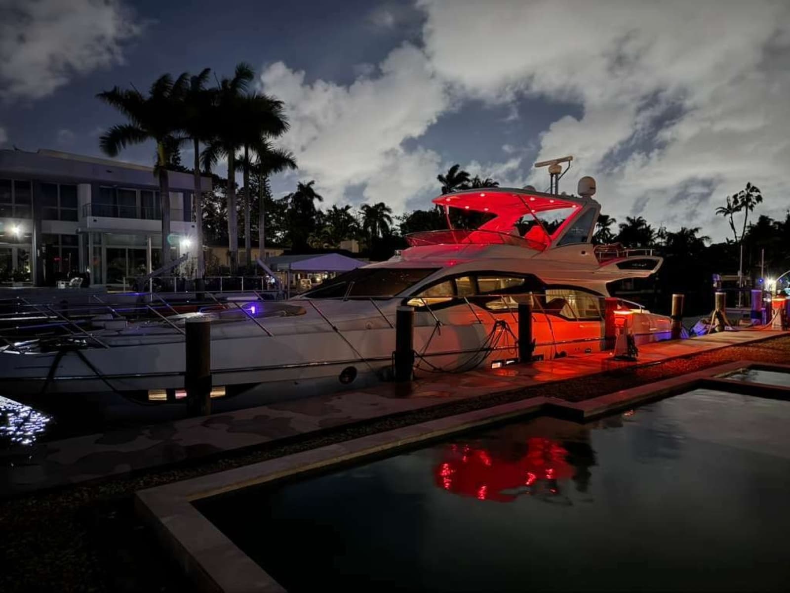 2014 Azimut 64
