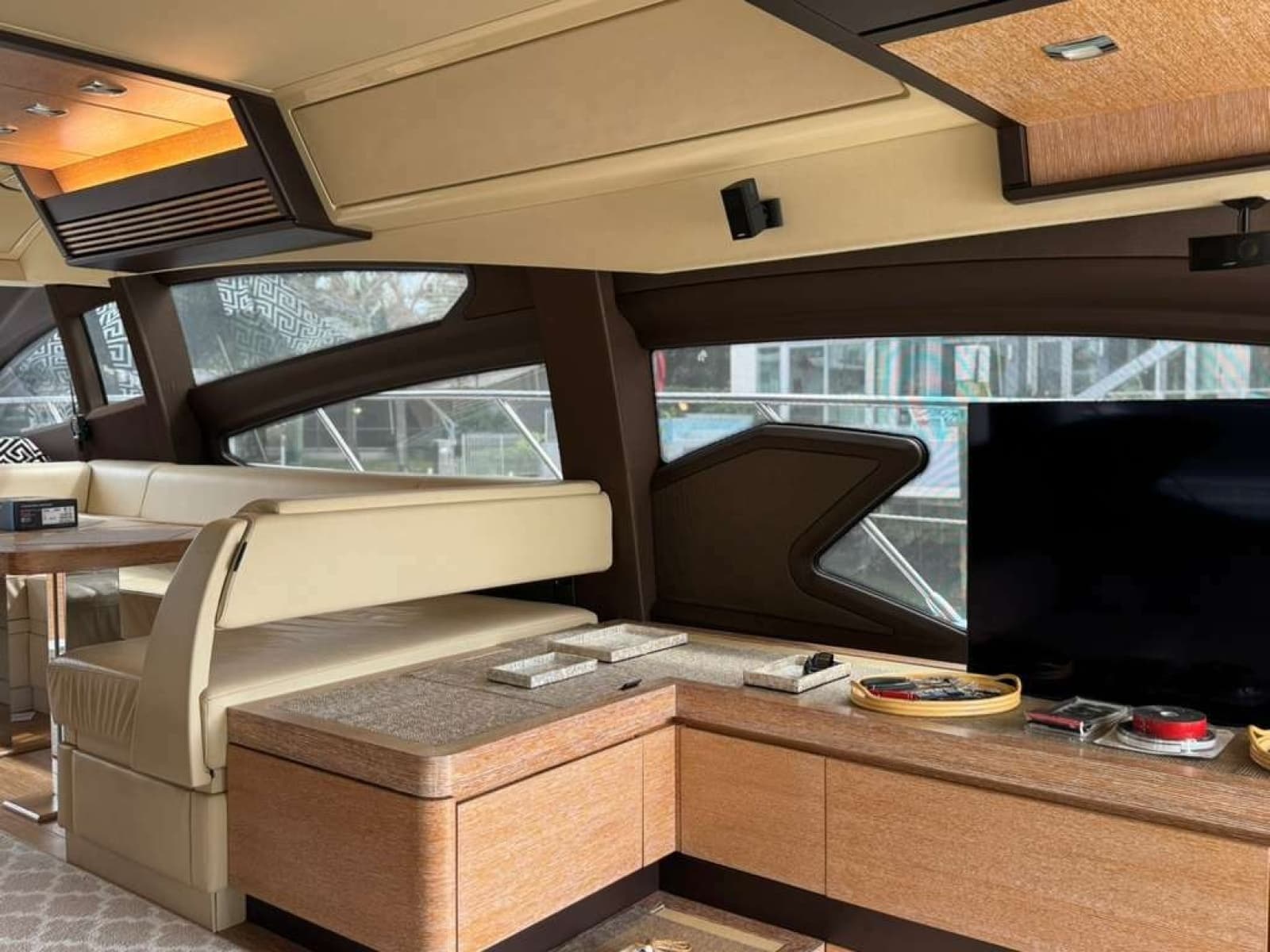 2014 Azimut 64