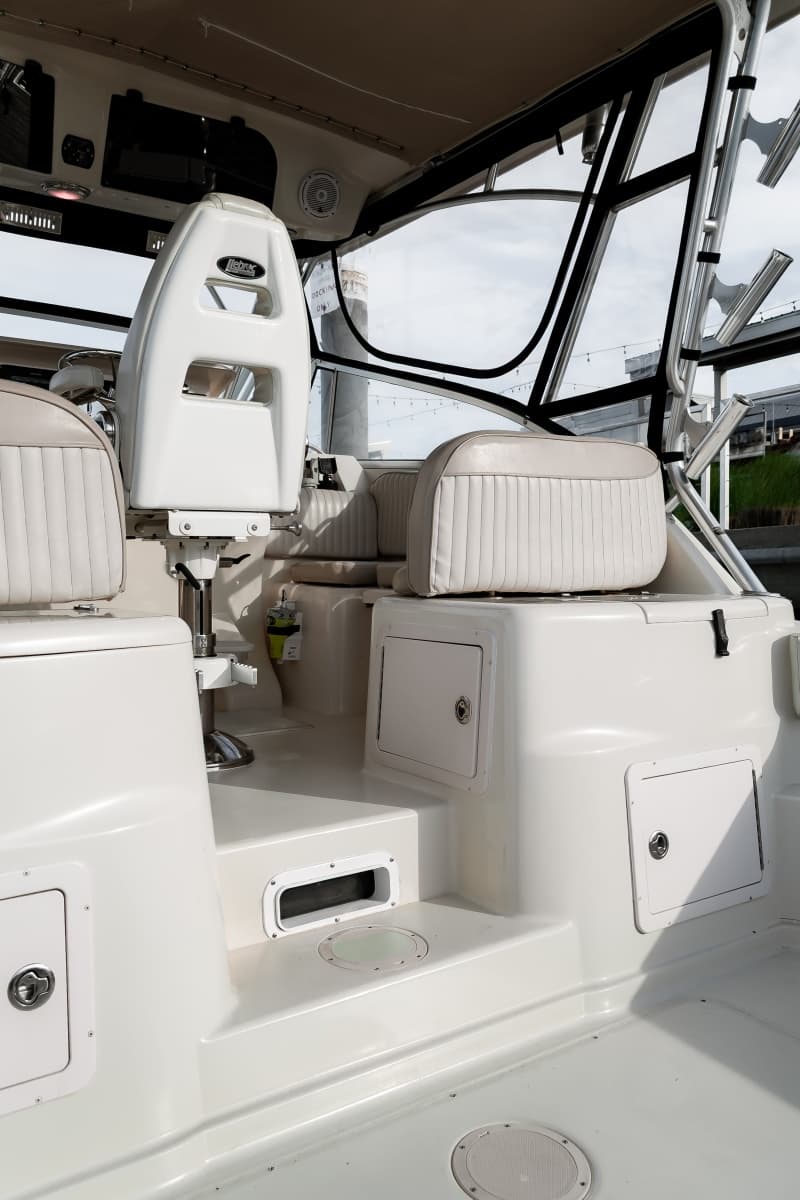 2003 Grady-White 