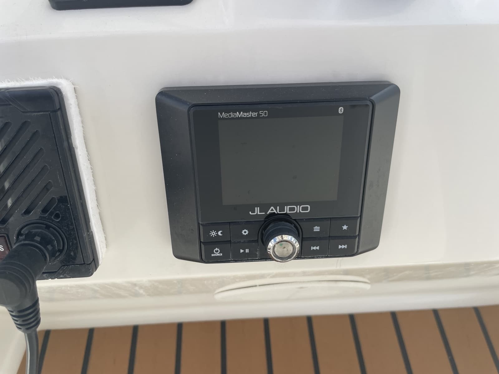 2022 Ranger 2510 Bay