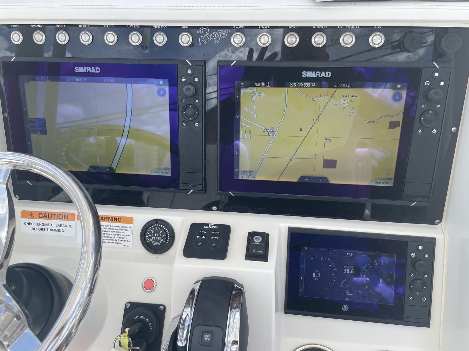 2022 Ranger 2510 Bay