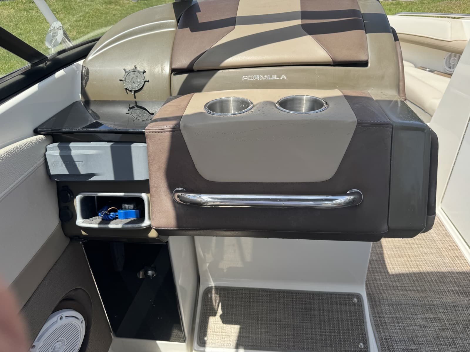 10 Passenger Console