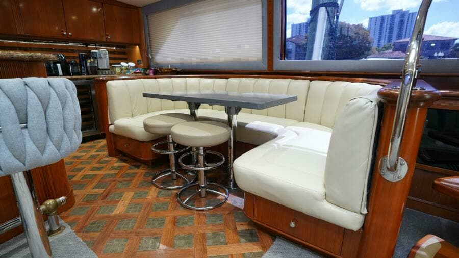 2005 Sea Force IX Enclosed Flybridge