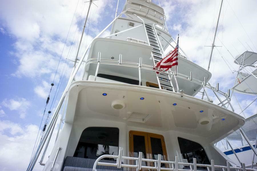 2005 Sea Force IX Enclosed Flybridge