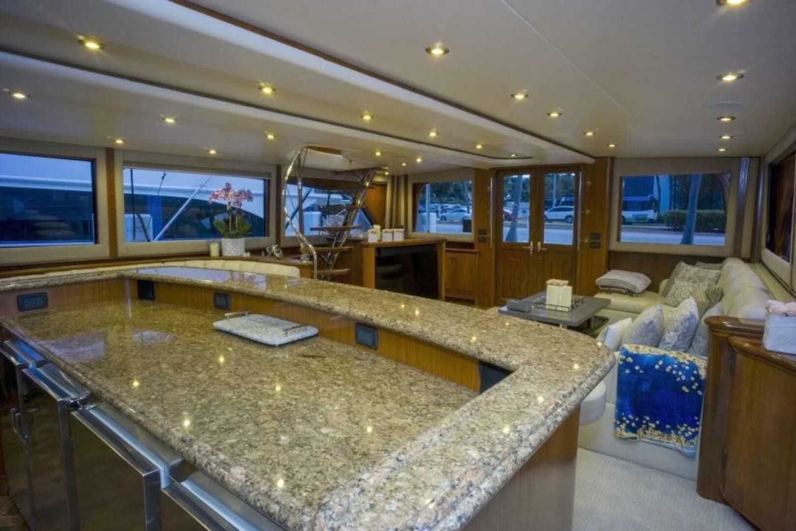 2005 Sea Force IX Enclosed Flybridge