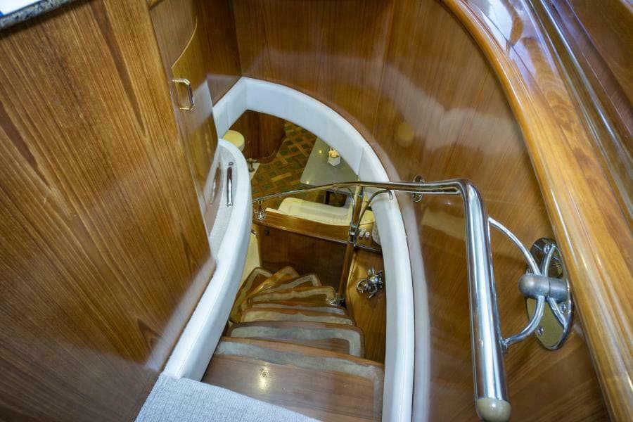 2005 Sea Force IX Enclosed Flybridge