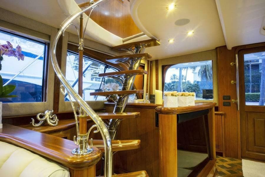 2005 Sea Force IX Enclosed Flybridge