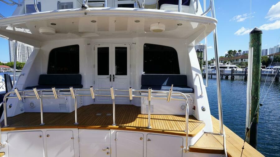 2005 Sea Force IX Enclosed Flybridge