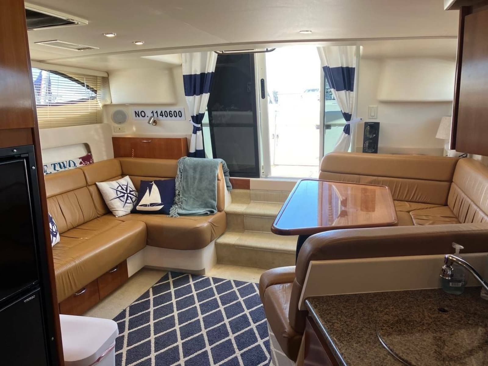 2003 Carver 350 Mariner