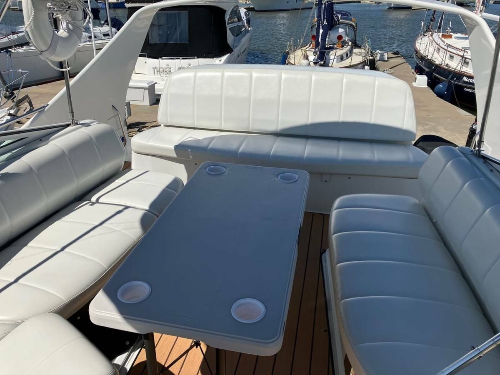 2003 Carver 350 Mariner