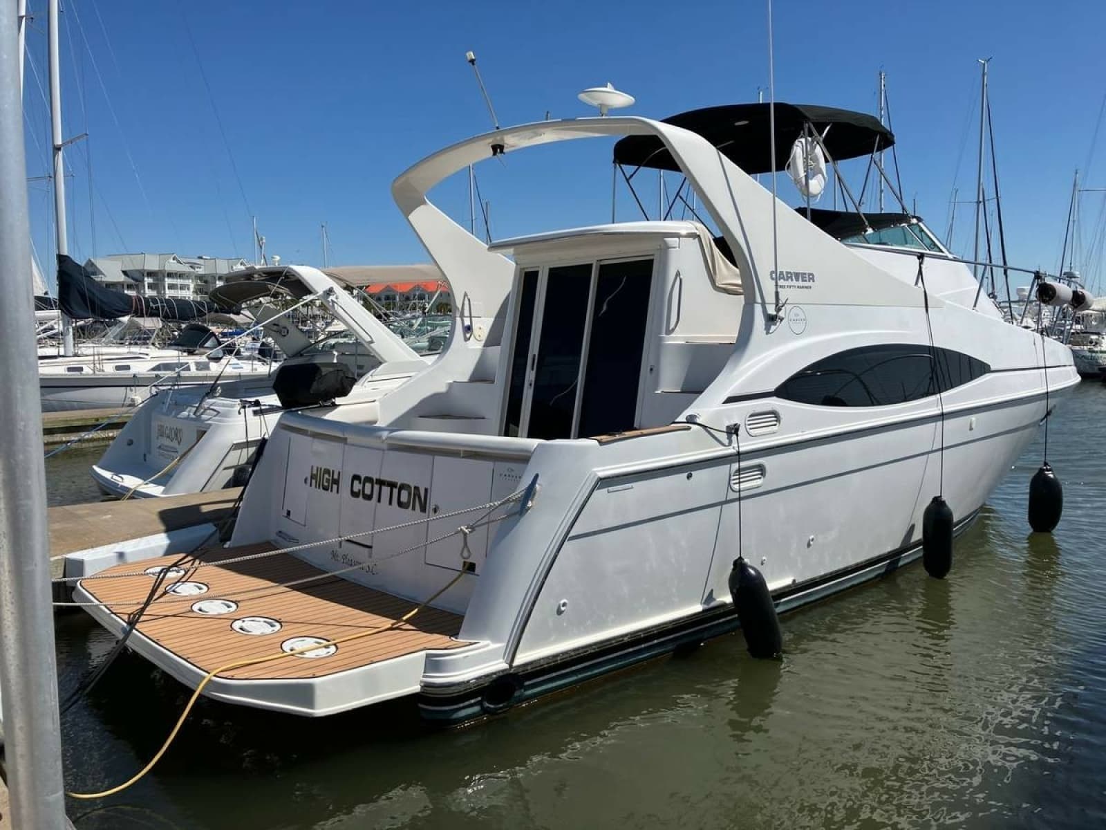 2003 Carver 350 Mariner