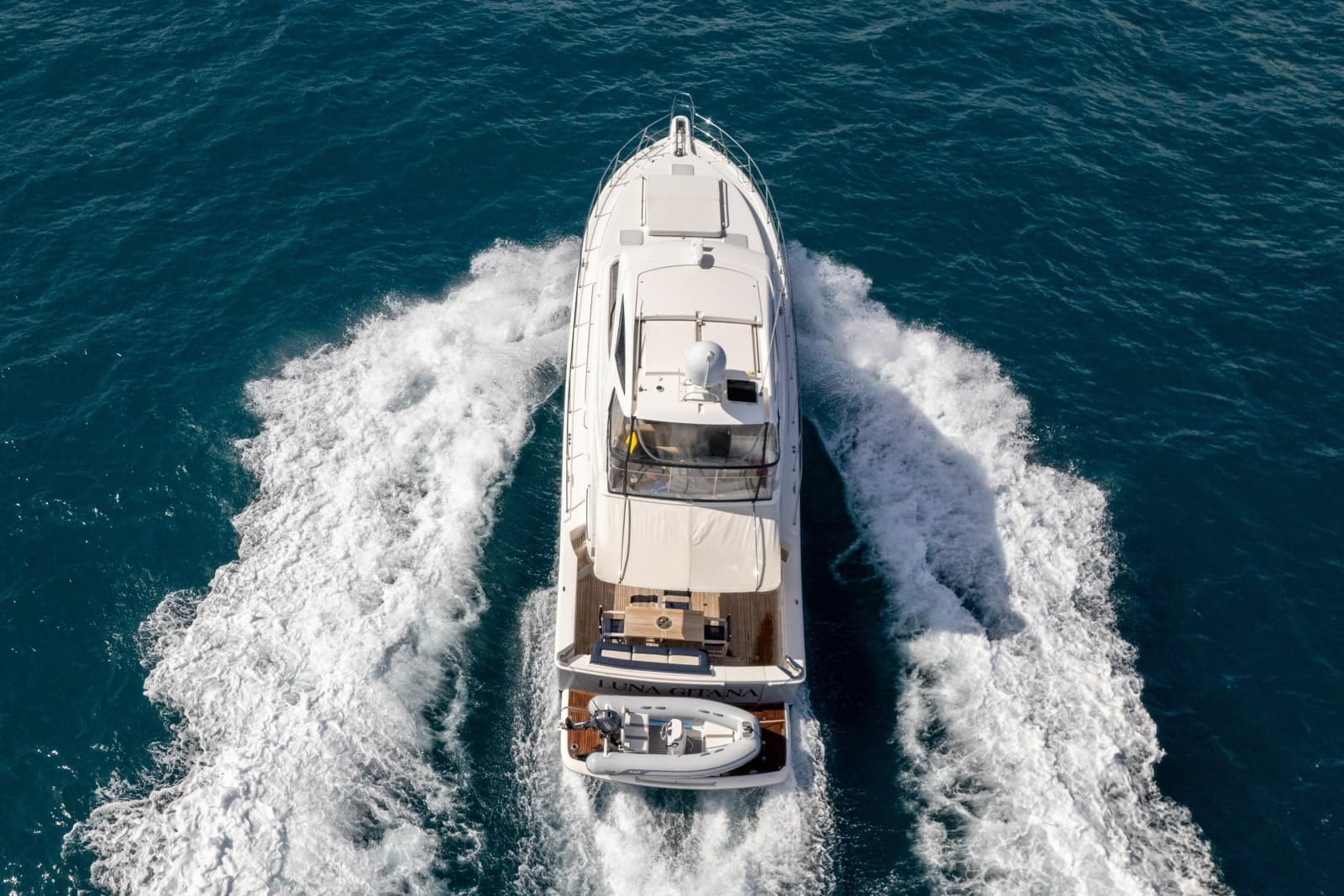 2015 Riviera 53 Enclosed Bridge