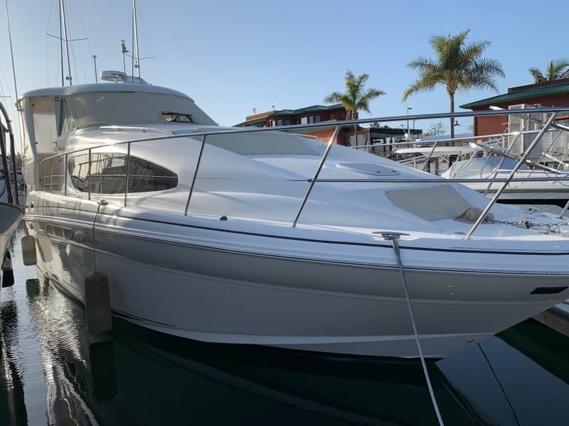 2004 Sea Ray 390 Motor Yacht