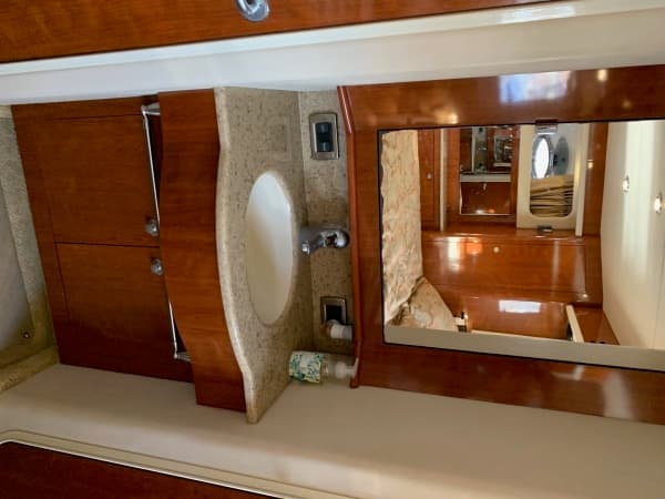 2004 Sea Ray 390 Motor Yacht