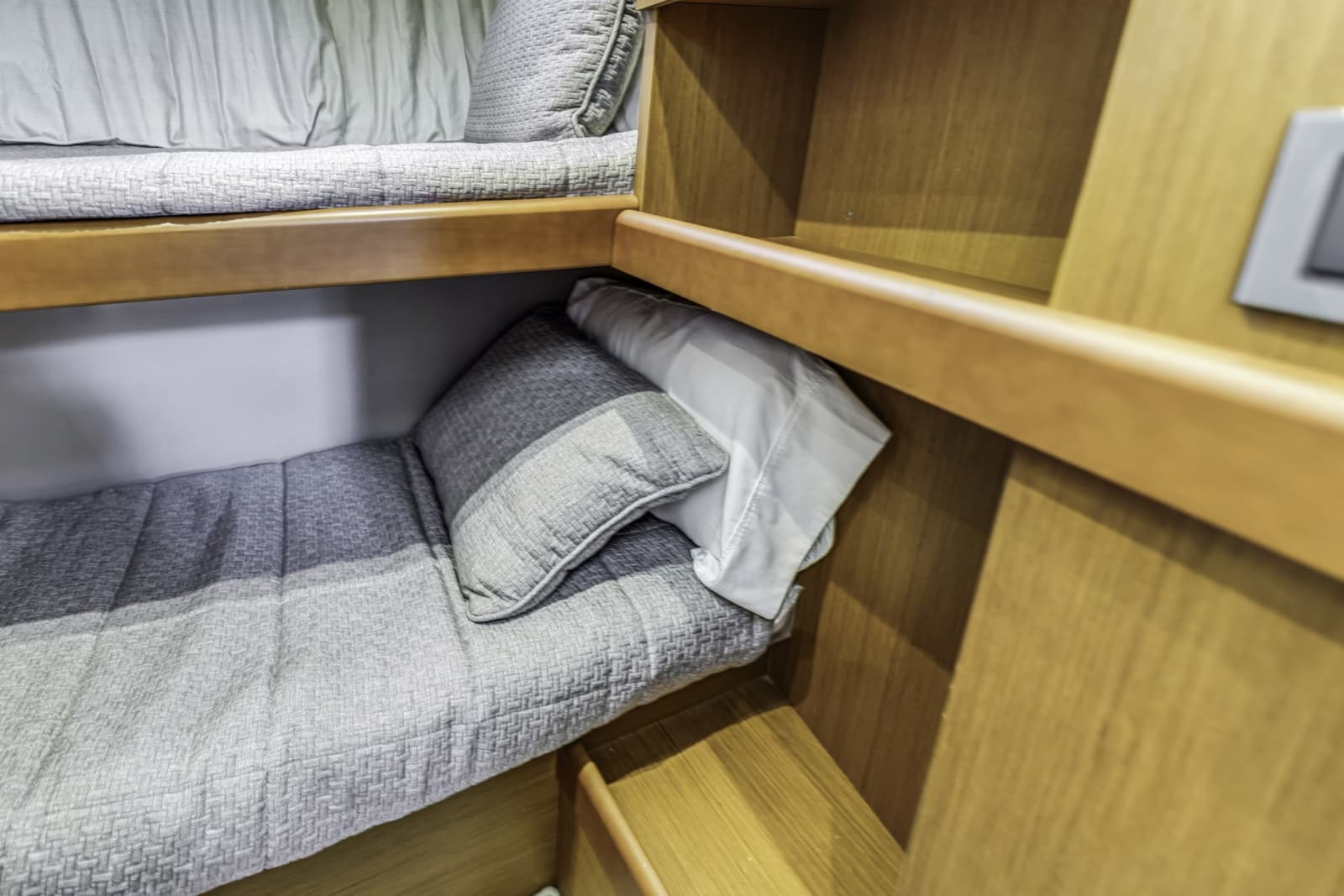 2019 Beneteau Swift Trawler