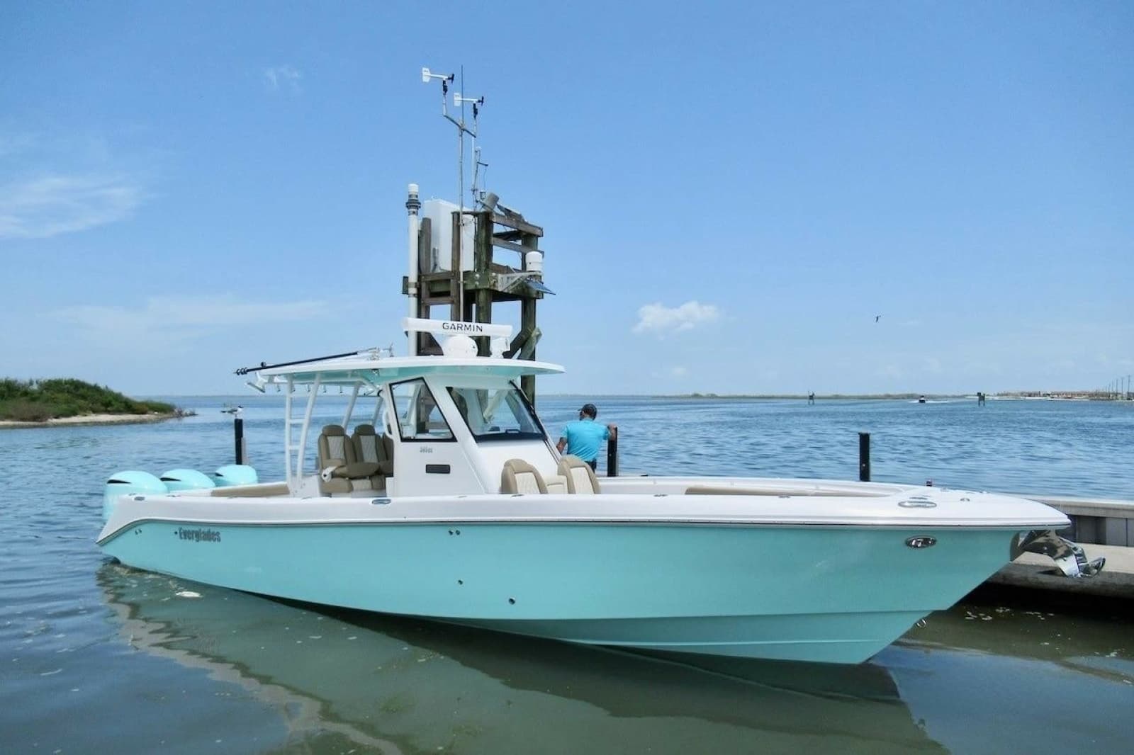 2021 Everglades 365 Center Console