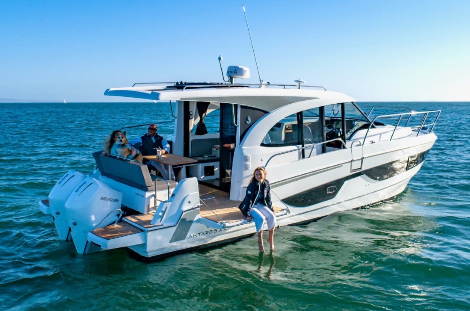 2023 Beneteau Antares 11
