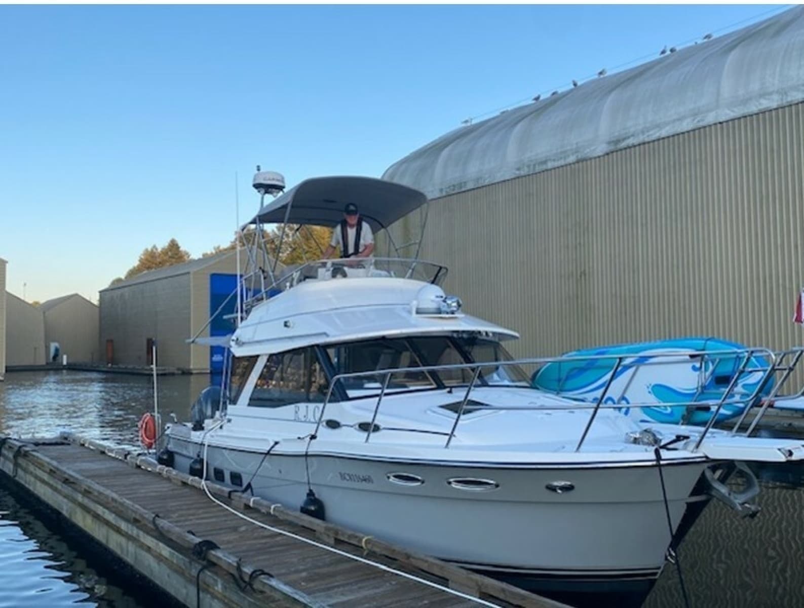 2022 Cutwater C-32 CB