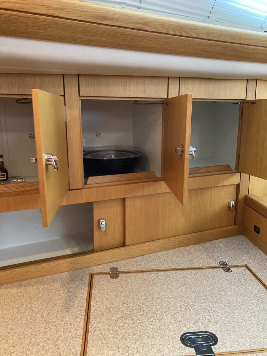 2008 Oyster 56 Deck Saloon
