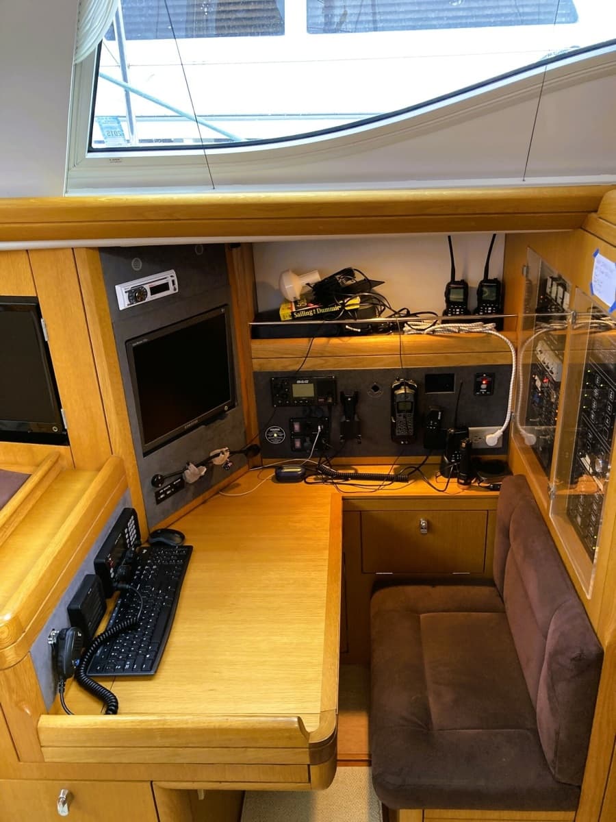 2008 Oyster 56 Deck Saloon