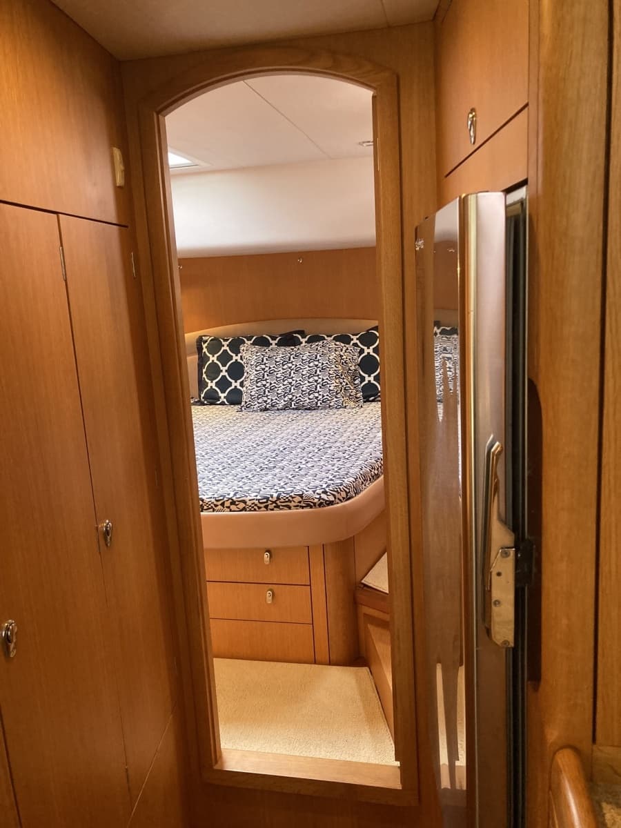 2008 Oyster 56 Deck Saloon