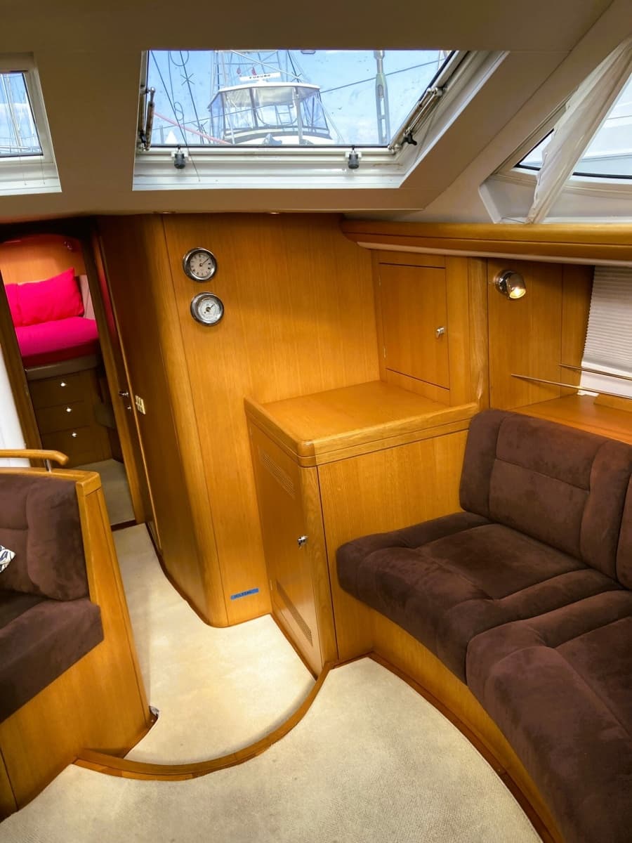 2008 Oyster 56 Deck Saloon