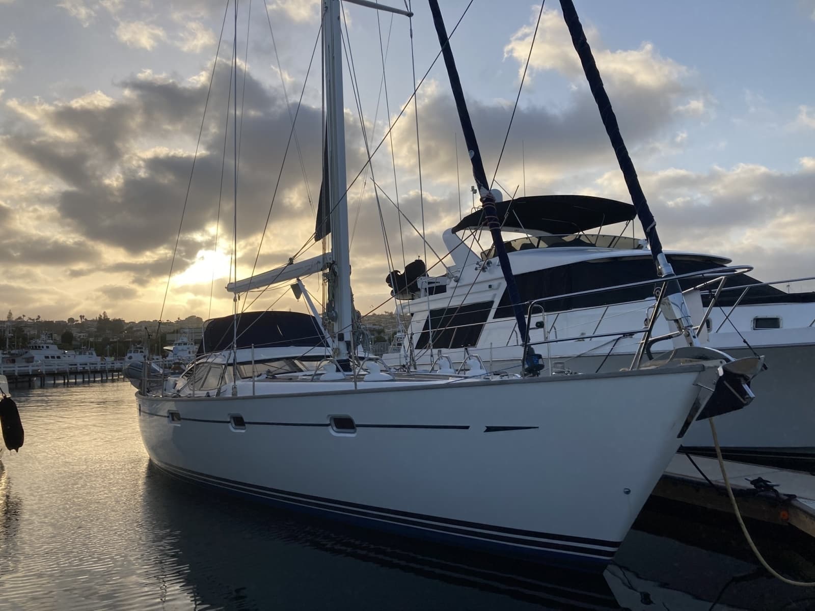 2008 Oyster 56 Deck Saloon