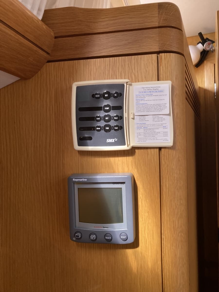 2008 Oyster 56 Deck Saloon