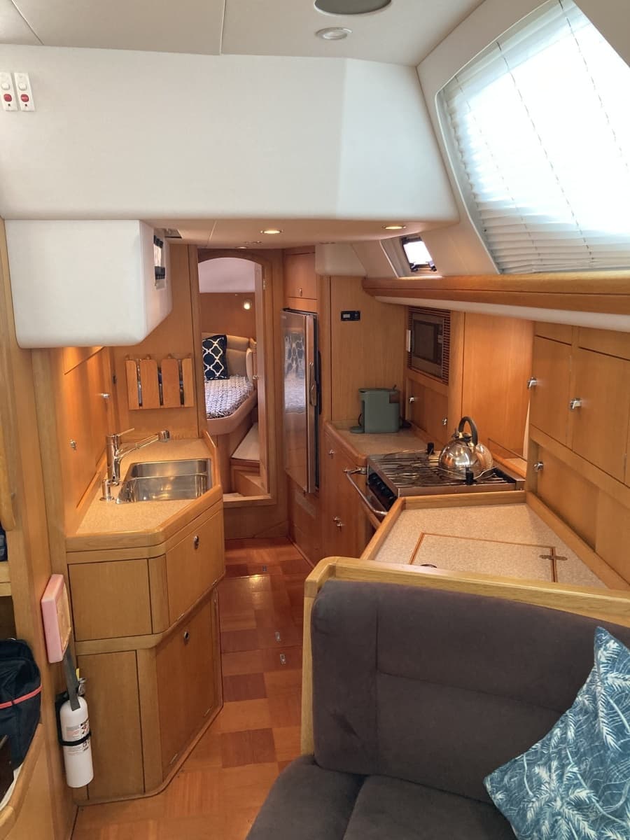 2008 Oyster 56 Deck Saloon