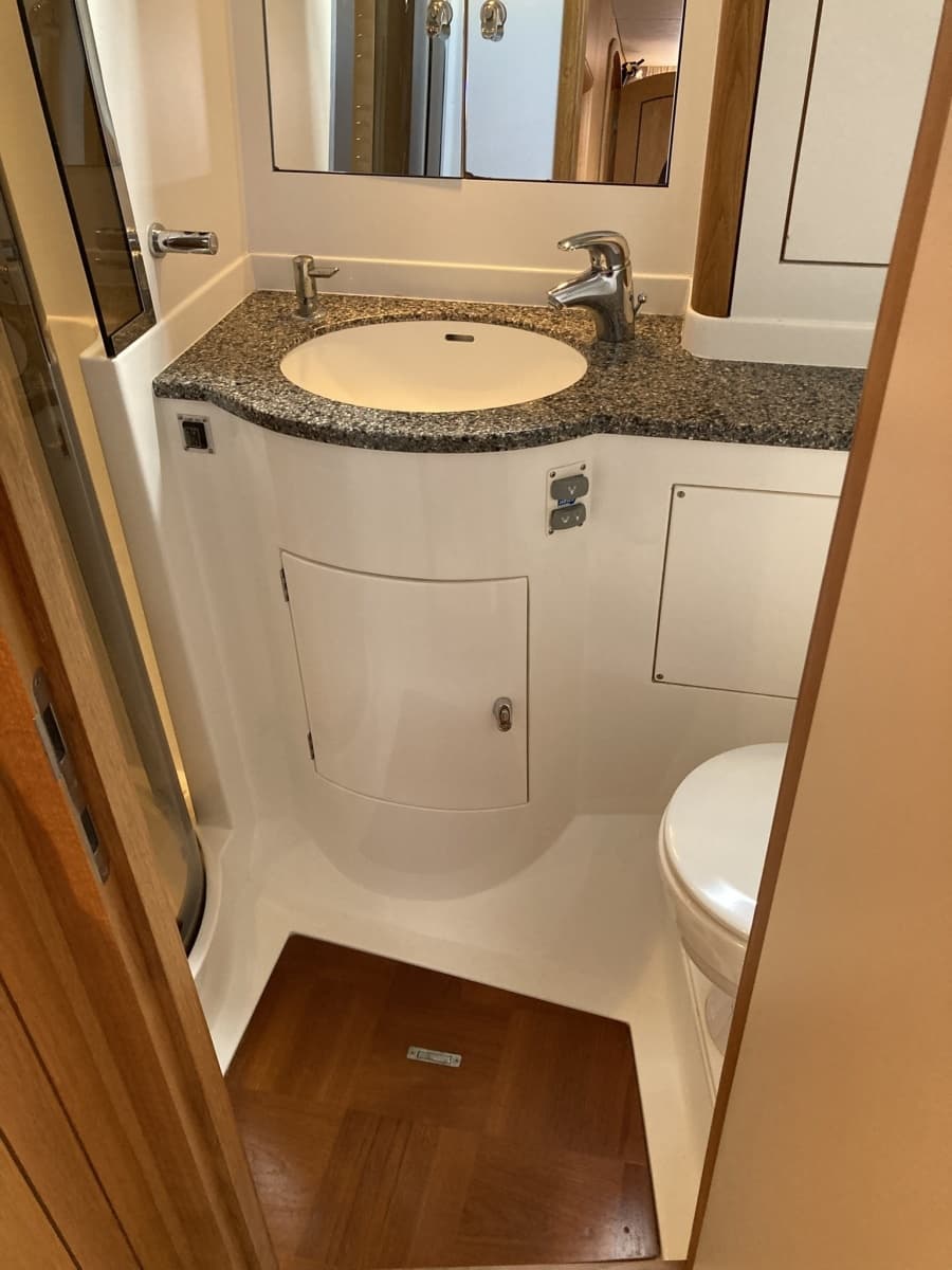 2008 Oyster 56 Deck Saloon