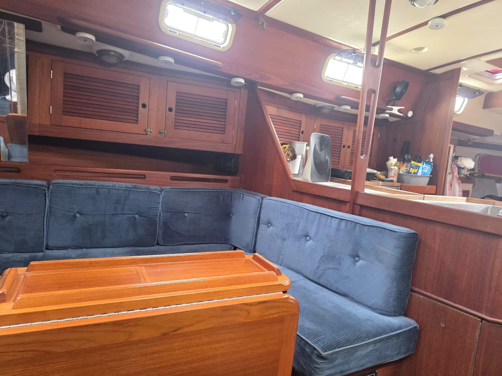 1990 Tartan 372