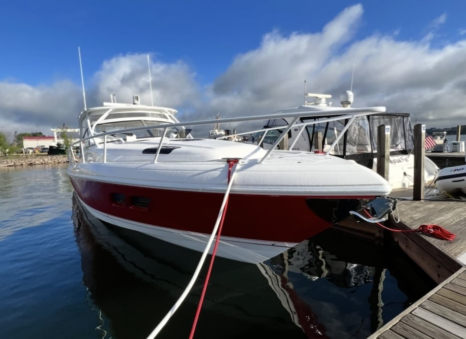 2020 Intrepid 475 Sport Yacht