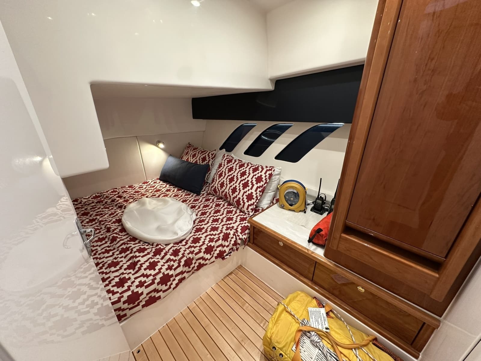 2020 Intrepid 475 Sport Yacht