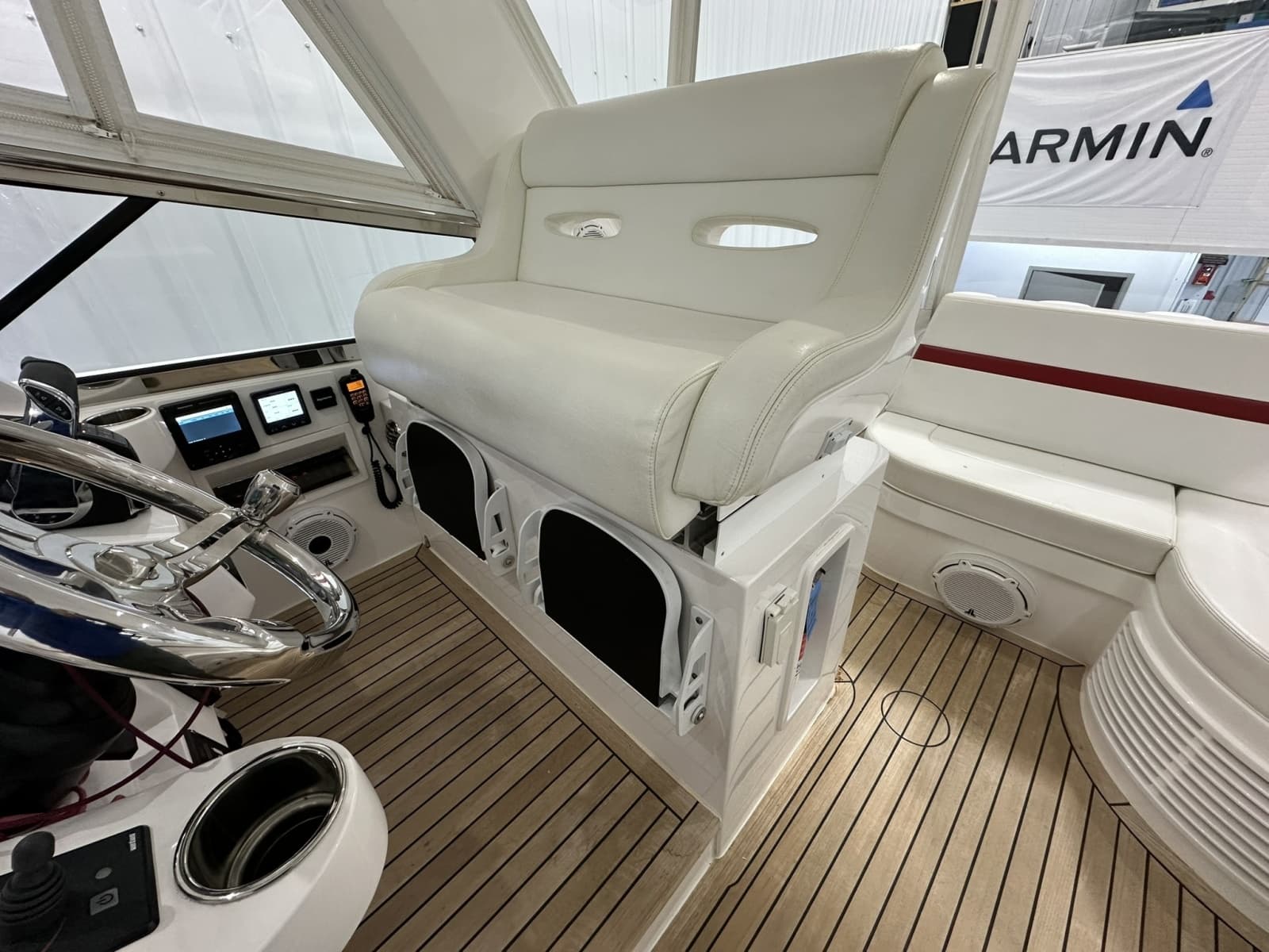 2020 Intrepid 475 Sport Yacht
