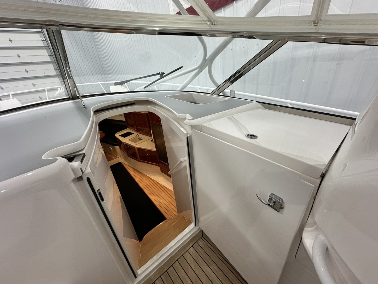 2020 Intrepid 475 Sport Yacht