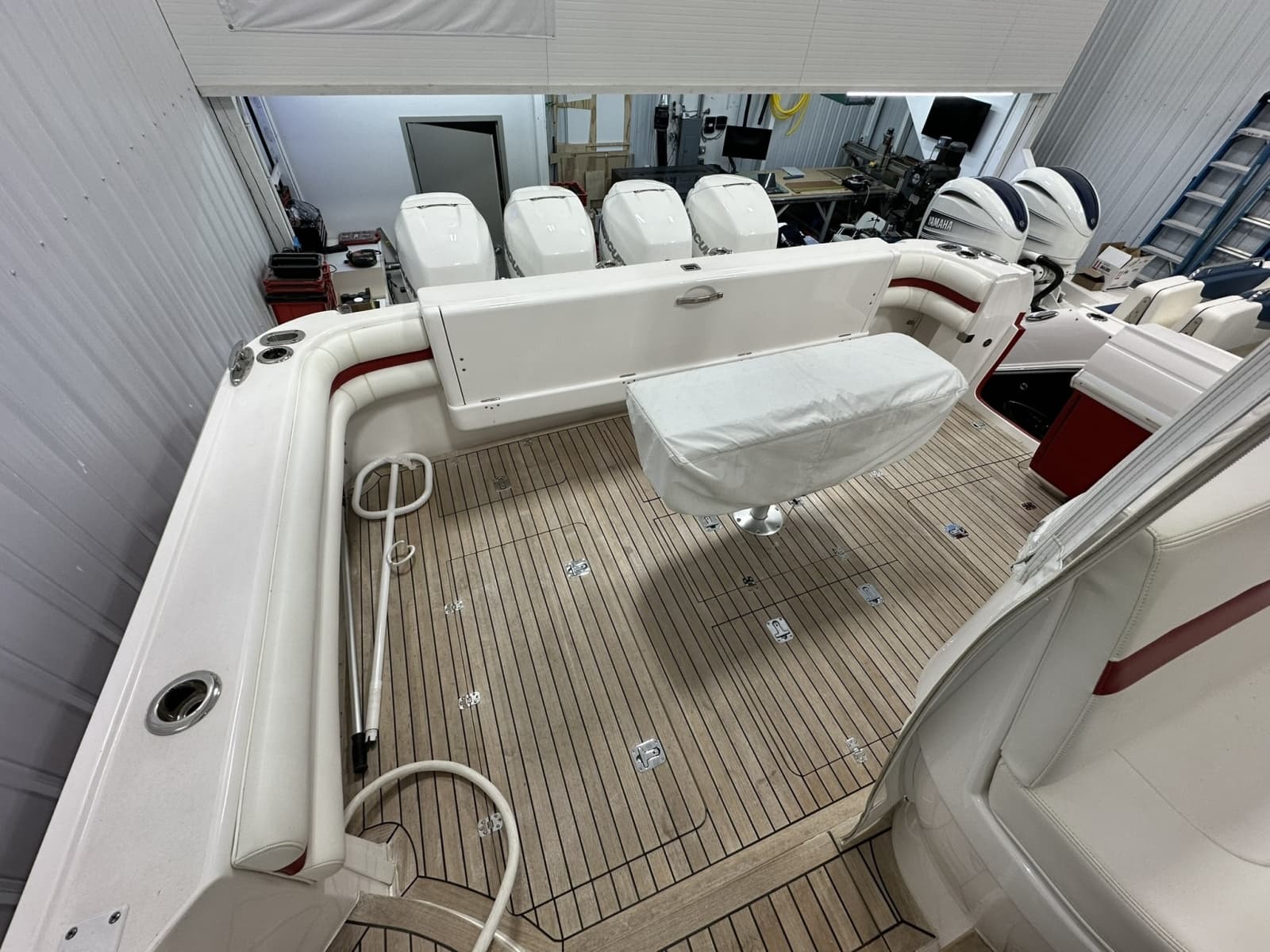 2020 Intrepid 475 Sport Yacht
