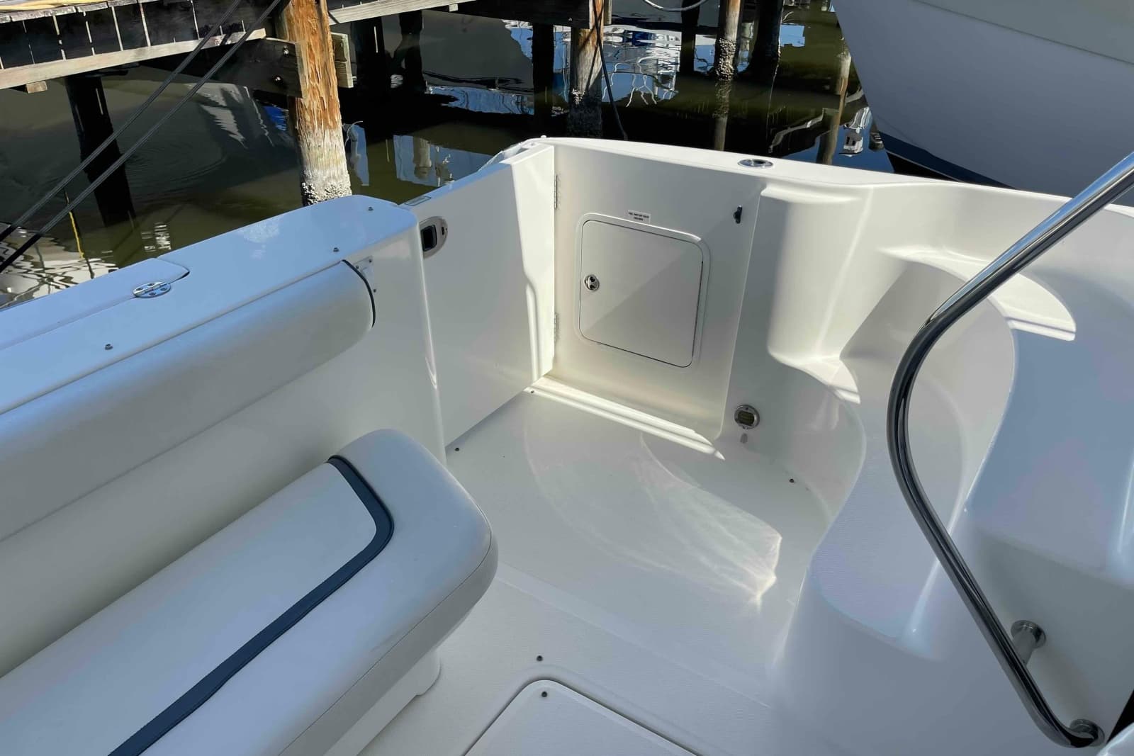 2005 Sea Ray 420 Sedan Bridge