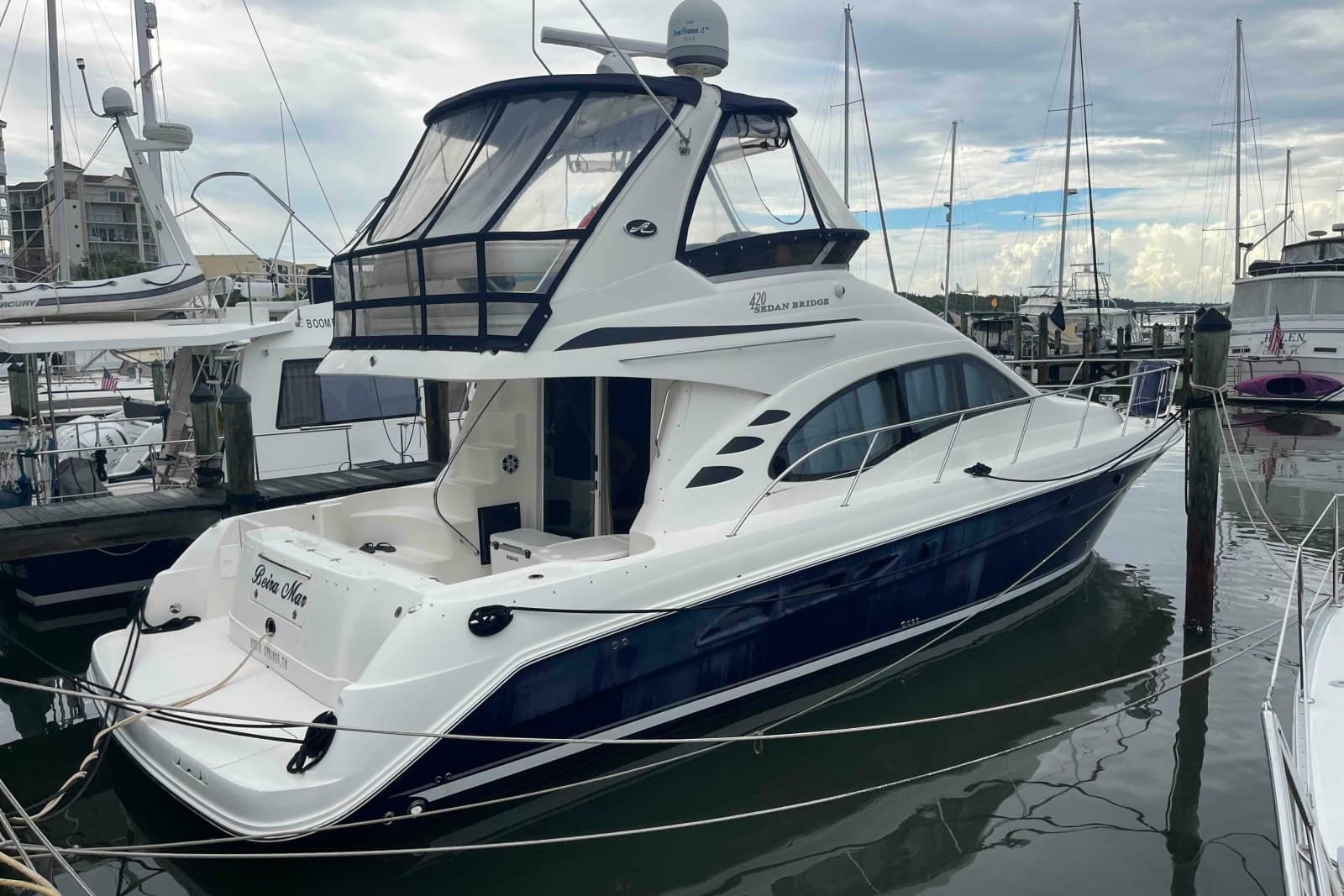 2005 Sea Ray 420 Sedan Bridge