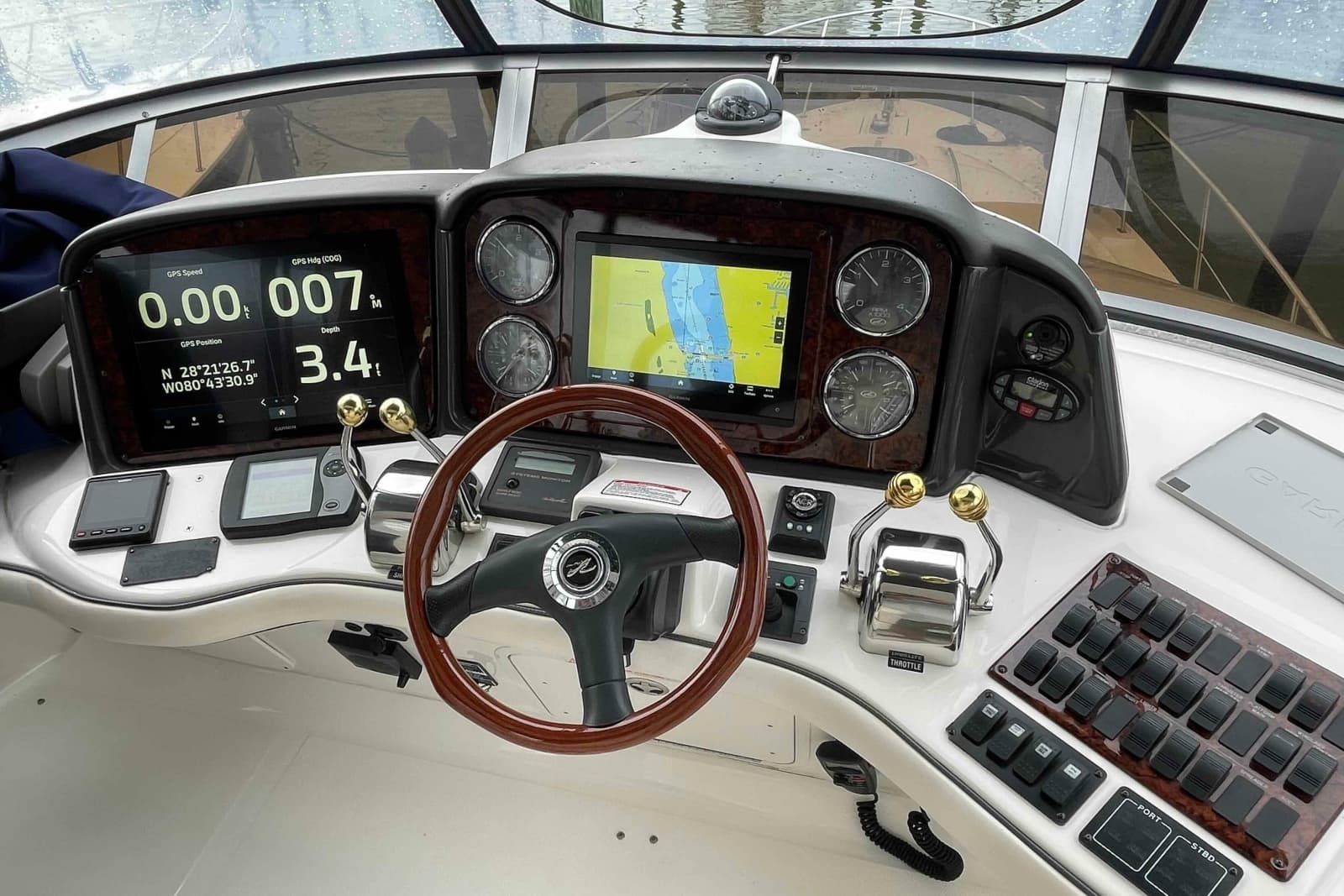 2005 Sea Ray 420 Sedan Bridge