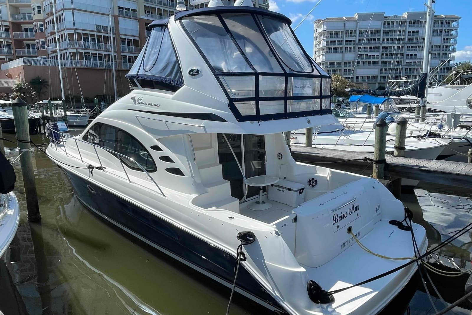 2005 Sea Ray 420 Sedan Bridge