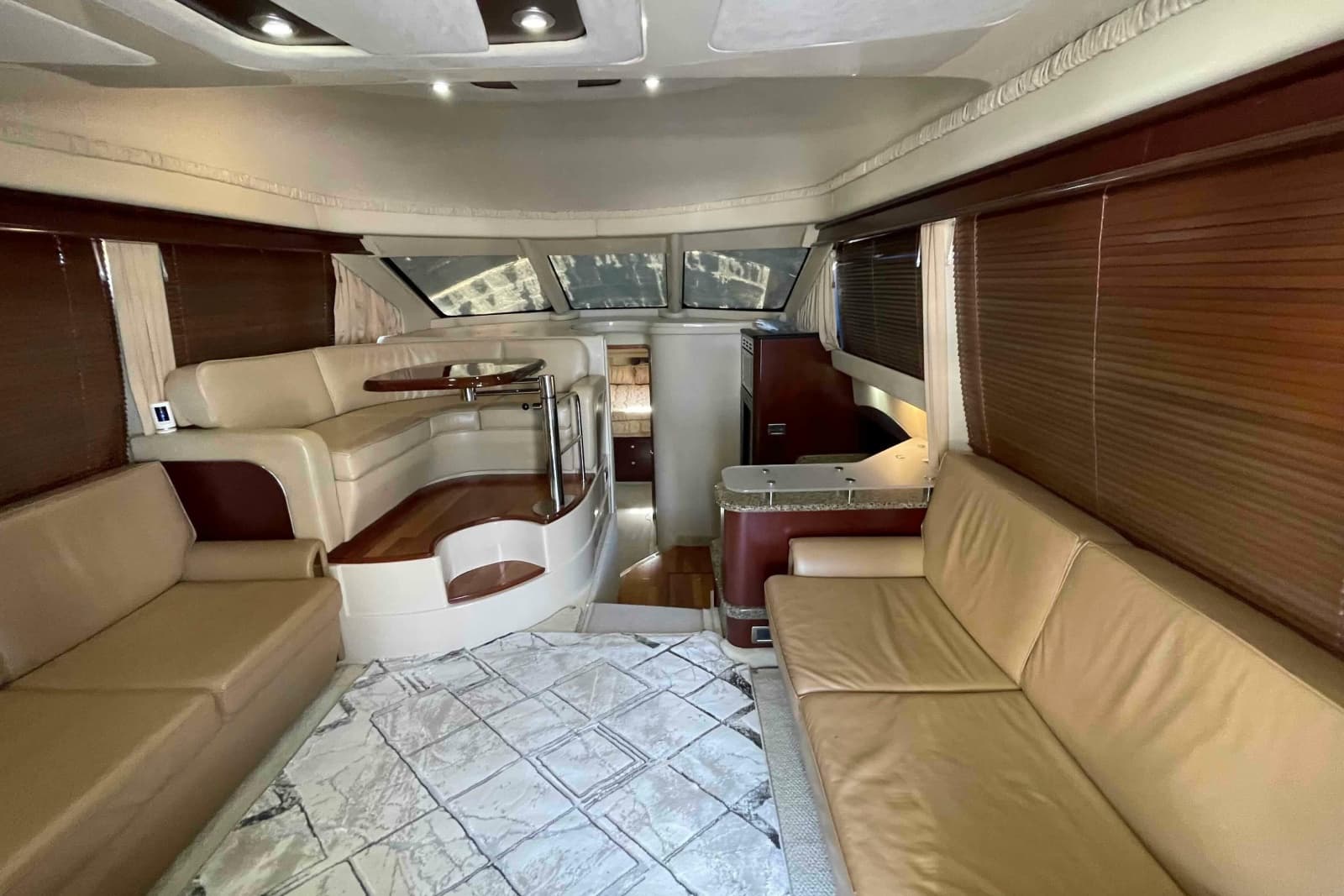 2005 Sea Ray 420 Sedan Bridge