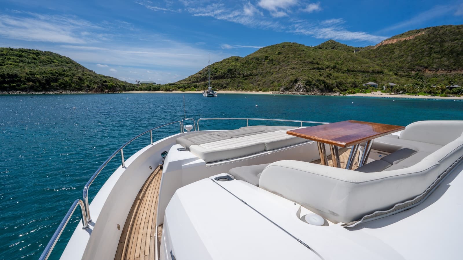 2017 Sunseeker 86 Yacht