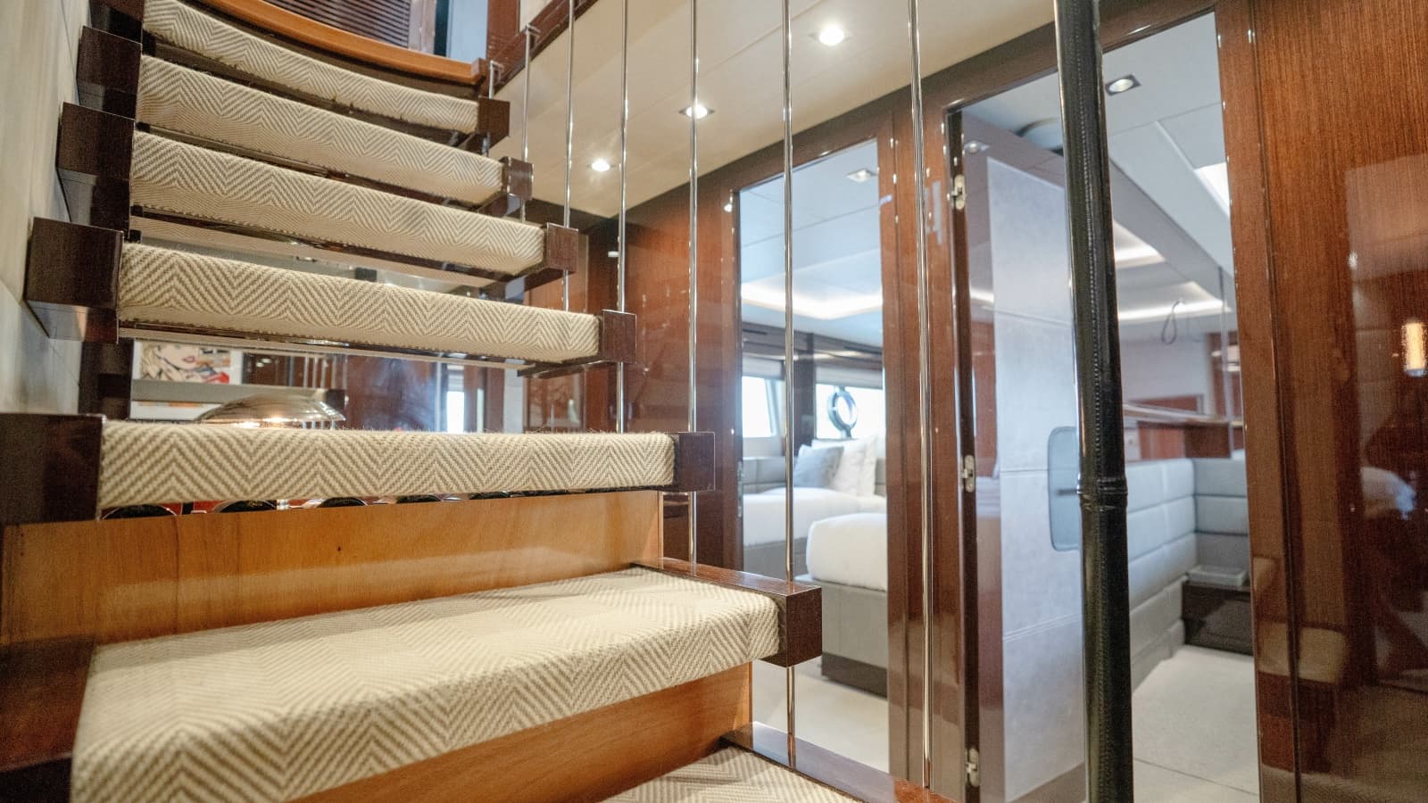2017 Sunseeker 86 Yacht