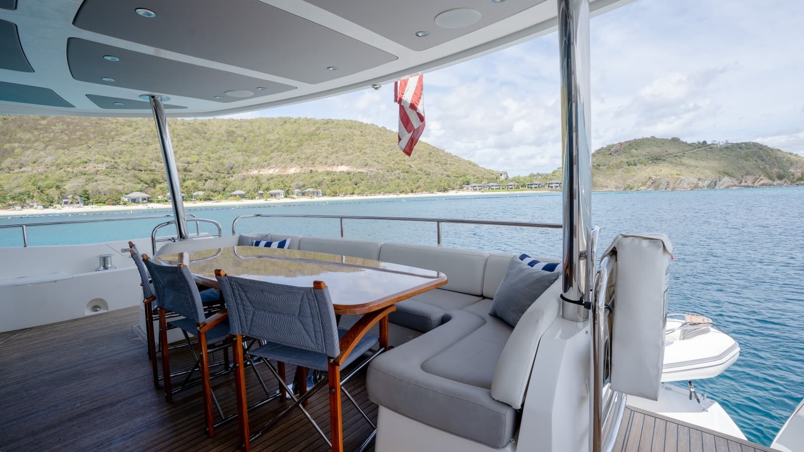 2017 Sunseeker 86 Yacht