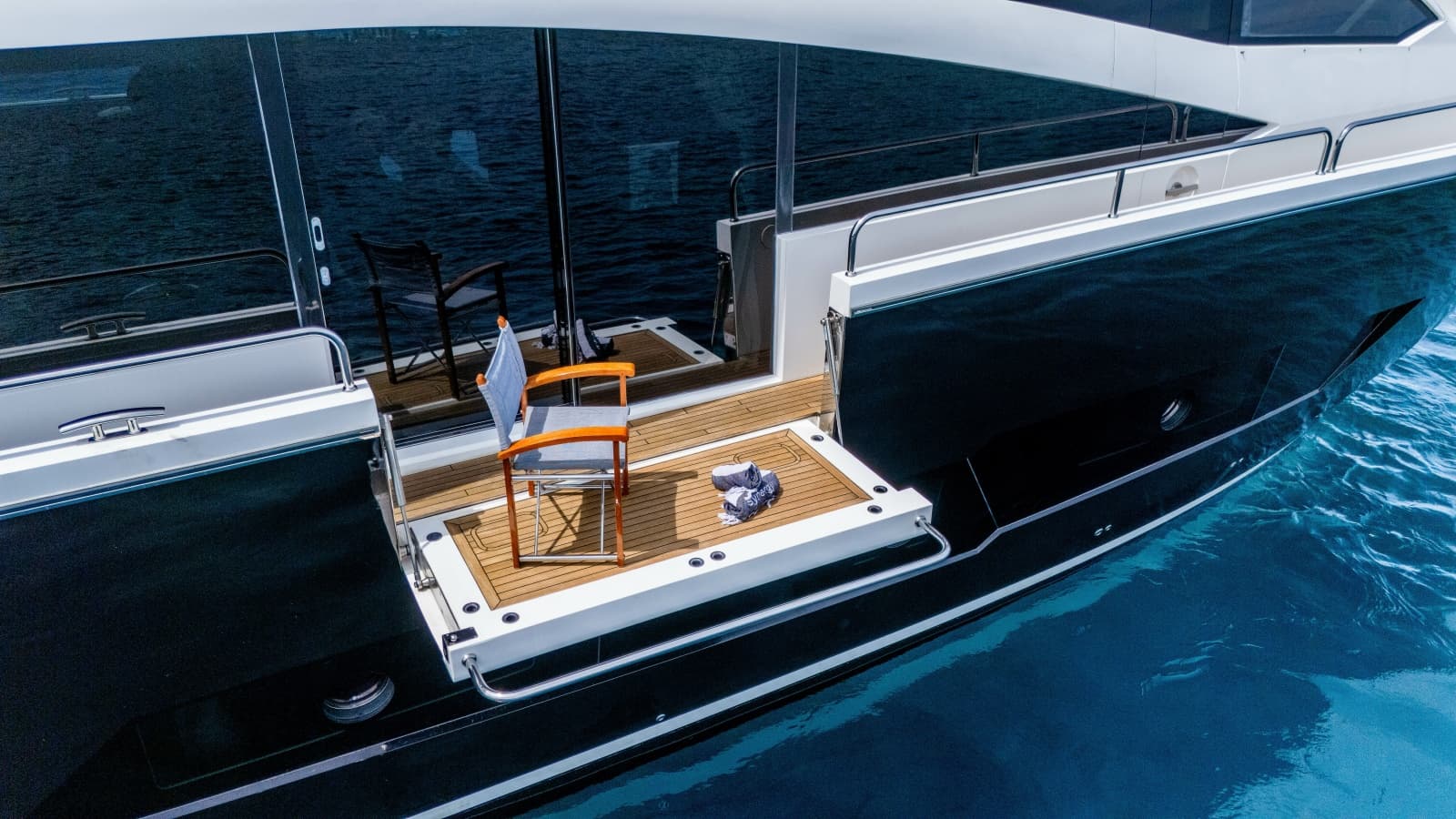 2017 Sunseeker 86 Yacht