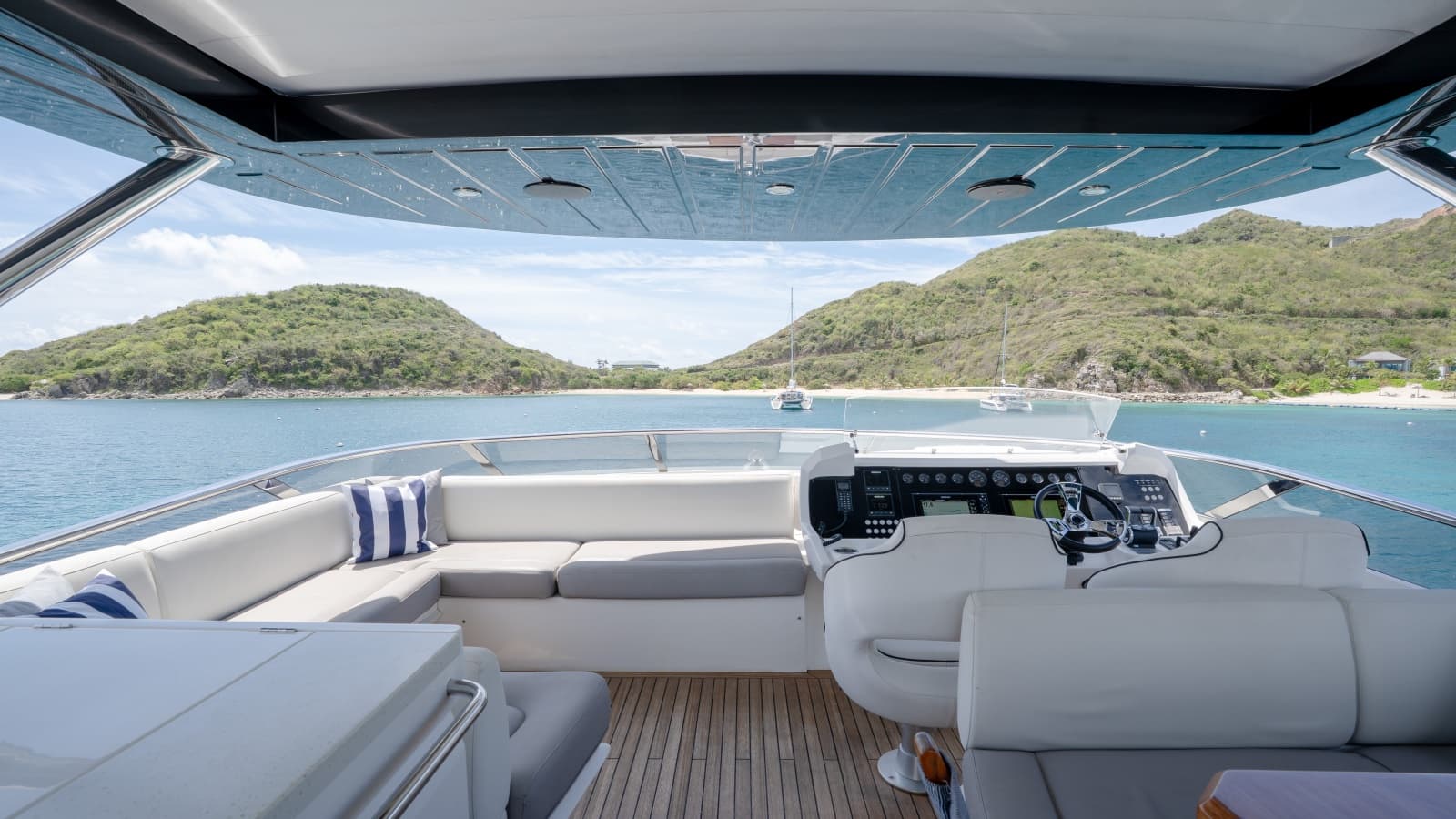 2017 Sunseeker 86 Yacht