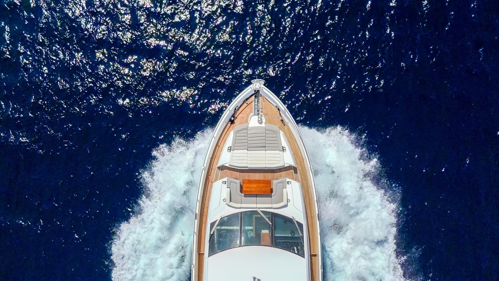 2017 Sunseeker 86 Yacht