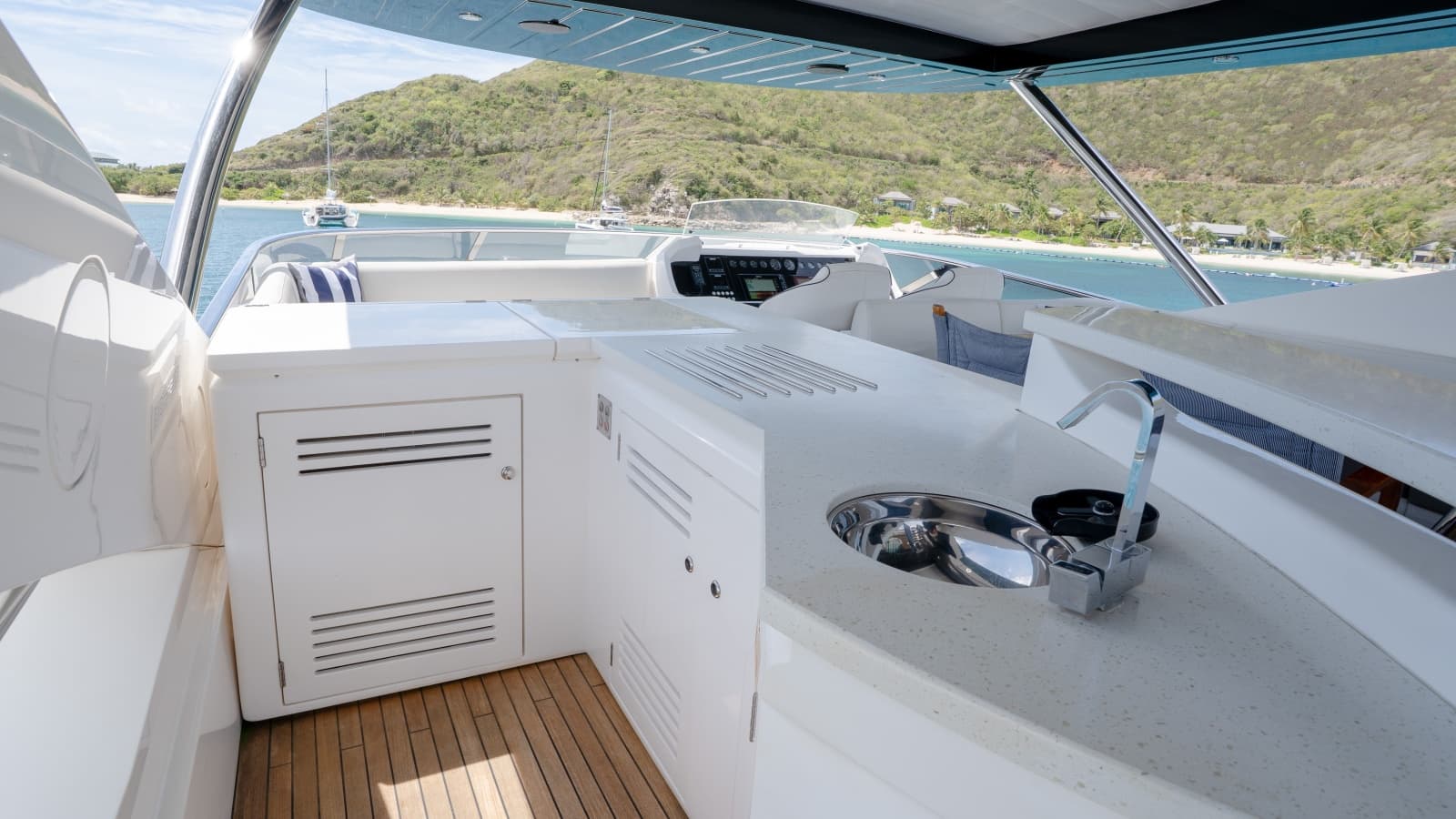 2017 Sunseeker 86 Yacht
